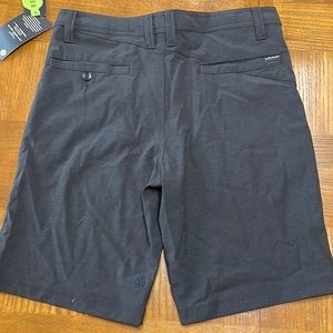 BNWT VOLCOM HYBRID SHORTS